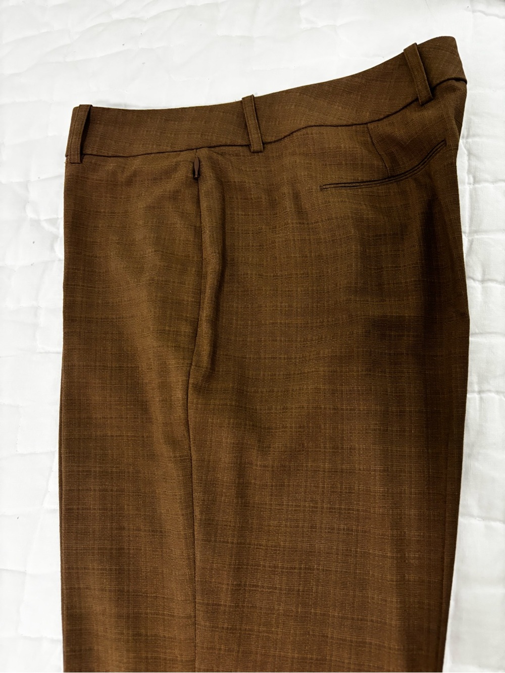 Elie Tahari Tan suit 10/8 - Picture 6 of 16